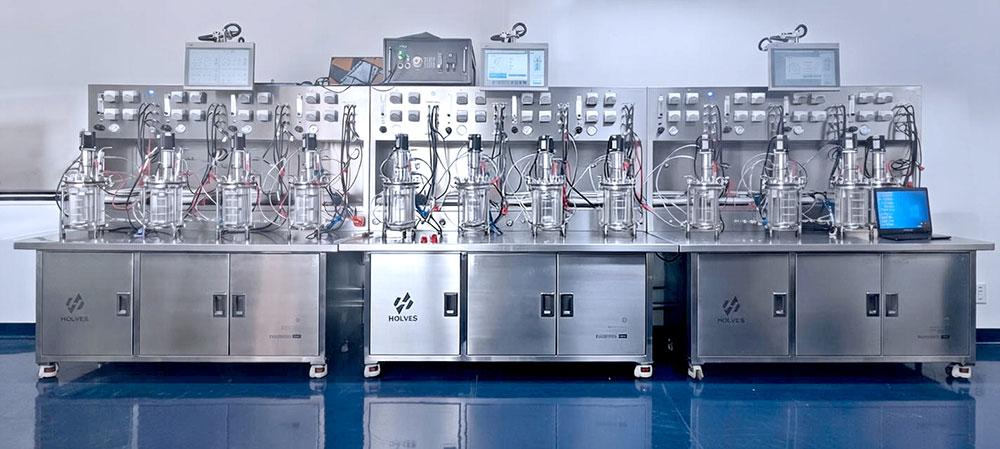 Hub240 一体式多联发酵罐 现场图